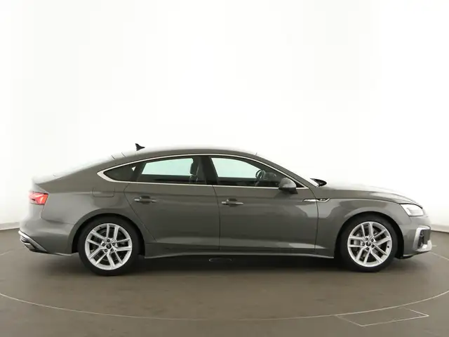 Audi A5 view 8