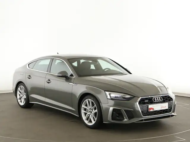 Audi A5 view 9