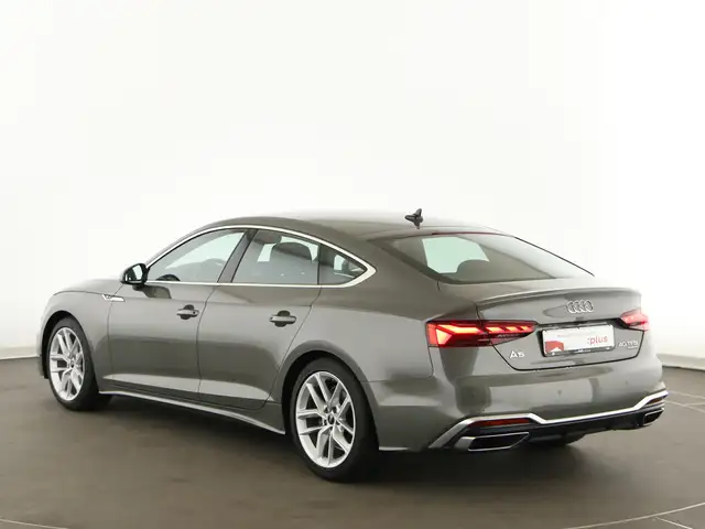 Audi A5 view 5