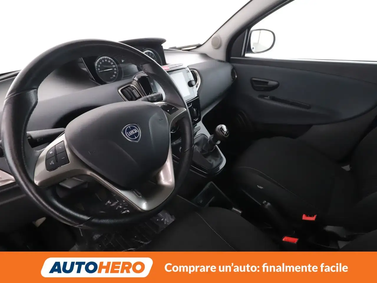 Lancia Ypsilon 2021 — фото 11