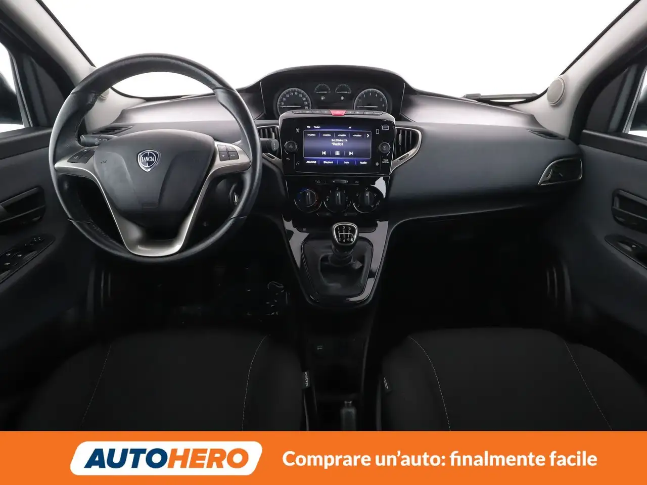 Lancia Ypsilon 2021 — фото 12
