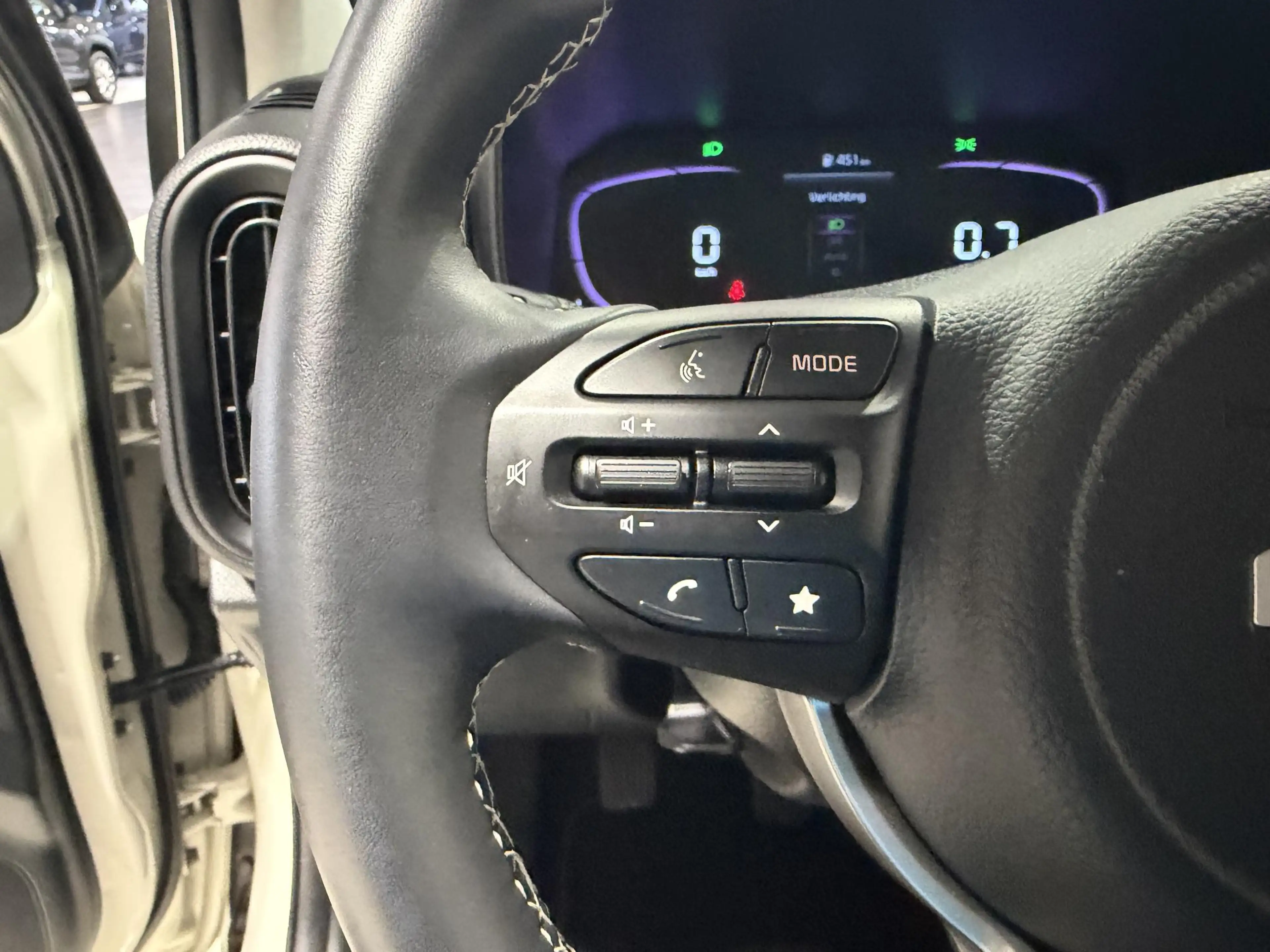 Kia Picanto 1.0 DPI DynamicLine 5p. Apple Carplay/Android Auto — photo 12