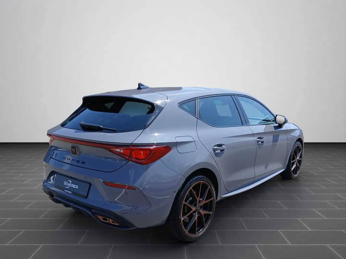 CUPRA Leon 1.4 eHybrid 180 kW NAVI PANO VOLL LED ACC S Grau - 2