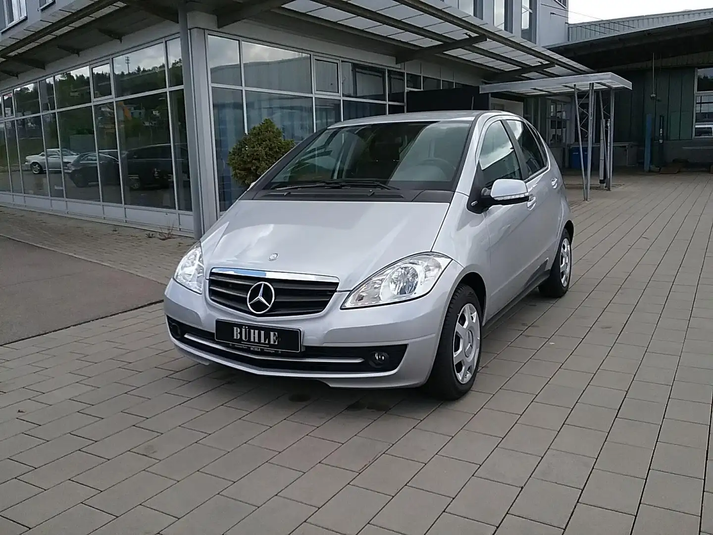 Mercedes-Benz A 160 BLUE EFFICIENCY CLASSIC+5 TÜREN+KLIMA+SITZHEIZUNG+ Silber - 1