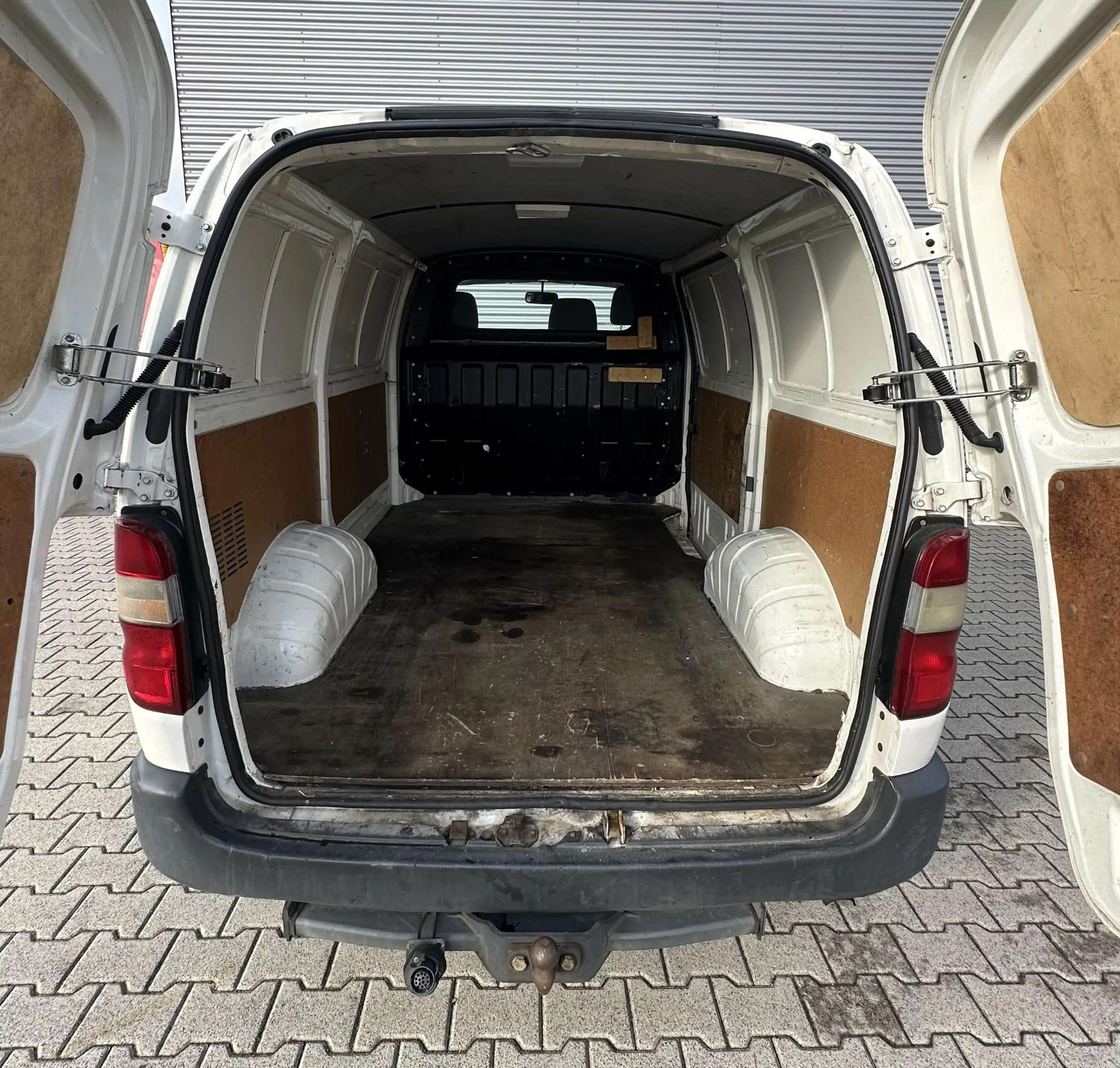 Toyota Hiace 2.5 D-4D KWB Comfort Airco/Clima — photo 15