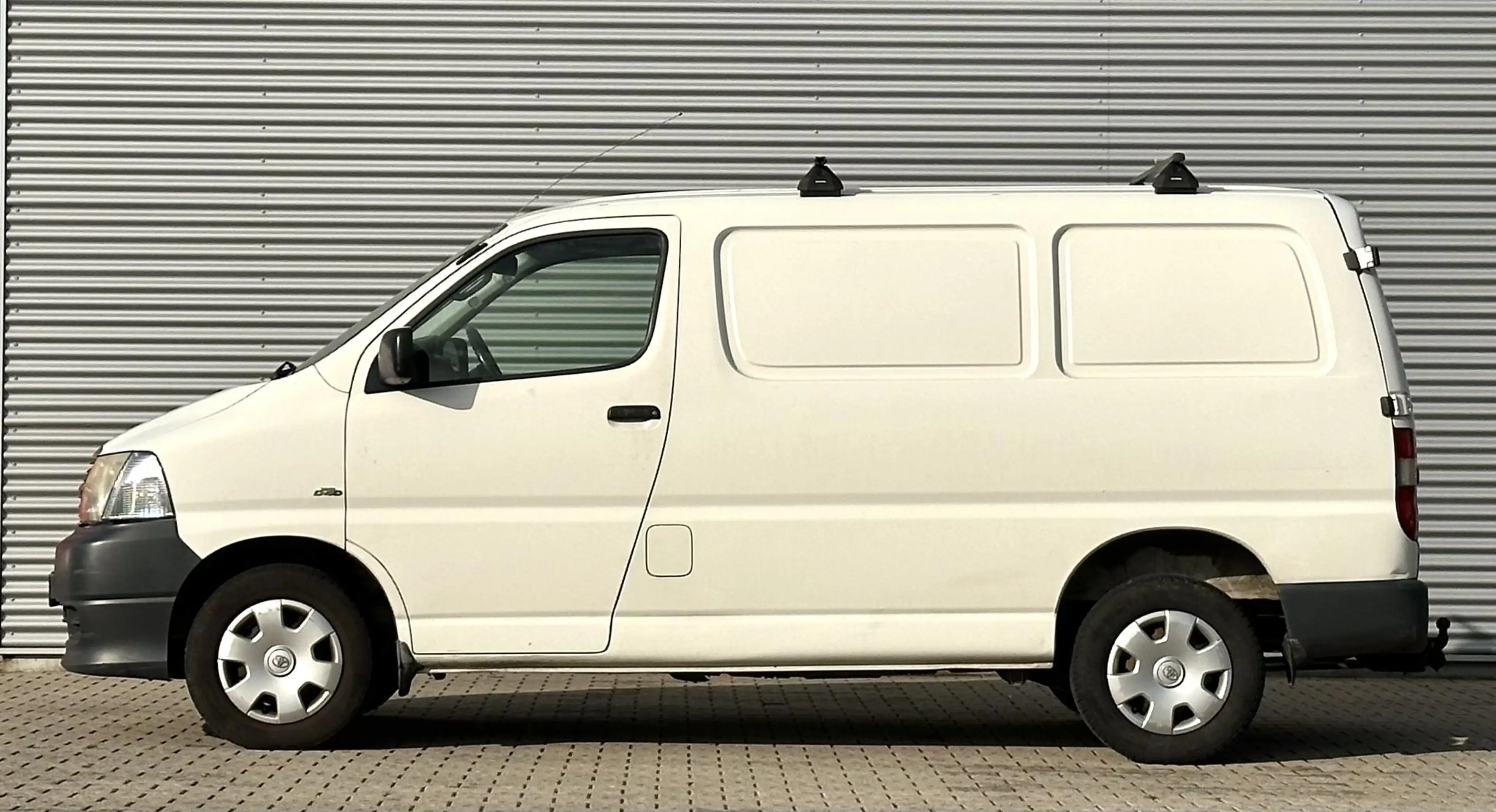 Toyota Hiace 2.5 D-4D KWB Comfort Airco/Clima — photo 4