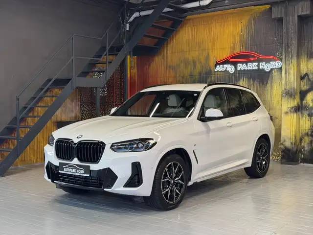 BMW X3 view 3