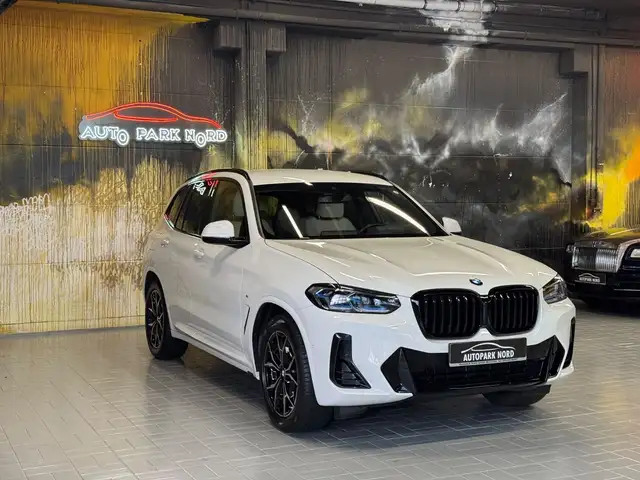 BMW X3 view 9
