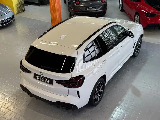 BMW X3 view 10