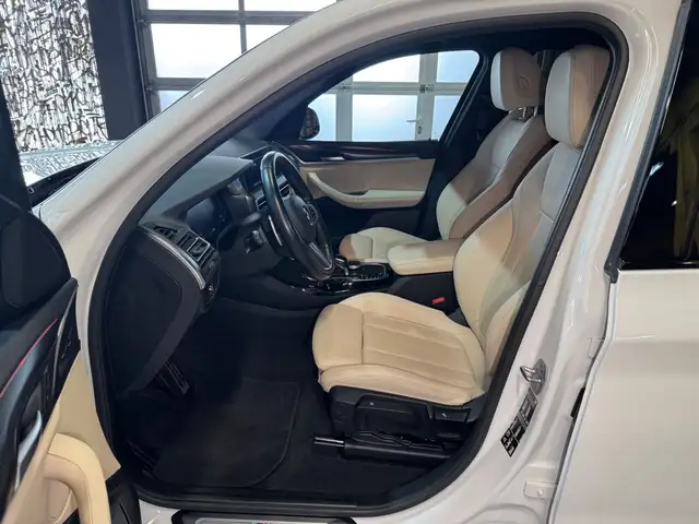 BMW X3 view 14