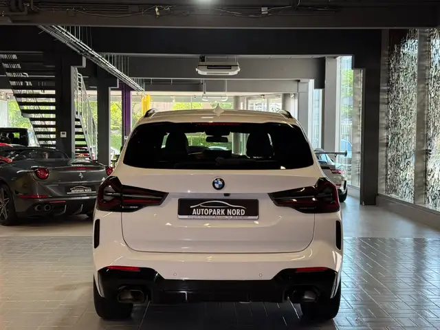 BMW X3 view 6