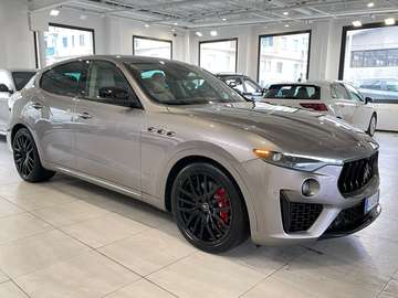 3.0 V6 350cv Gransport auto interno chiaro + tetto