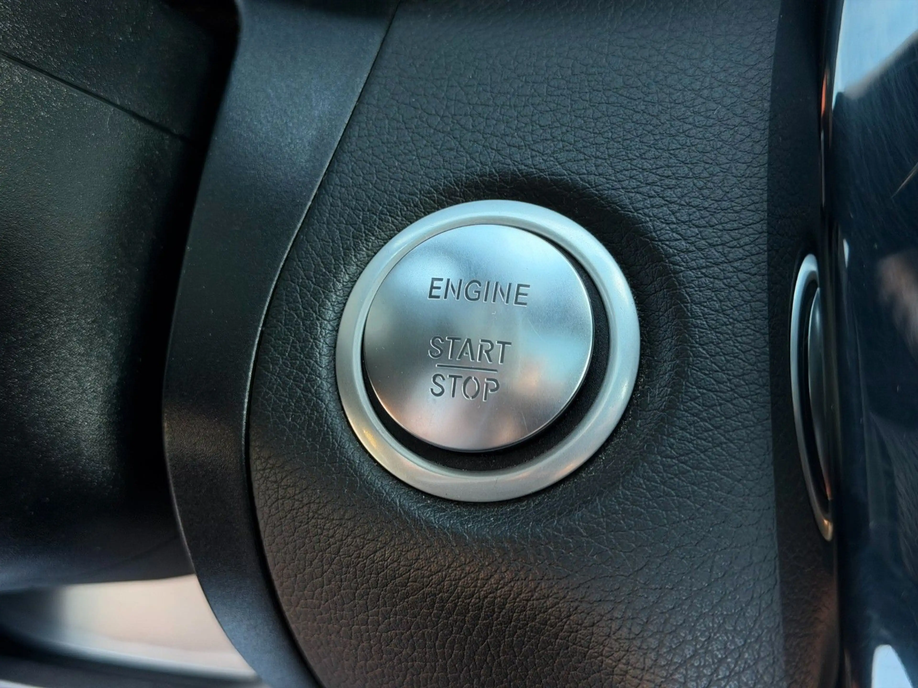 Mercedes-Benz C 220 d T Business Plus*PANO*KEYLESS*CAM*ILS* — photo 14