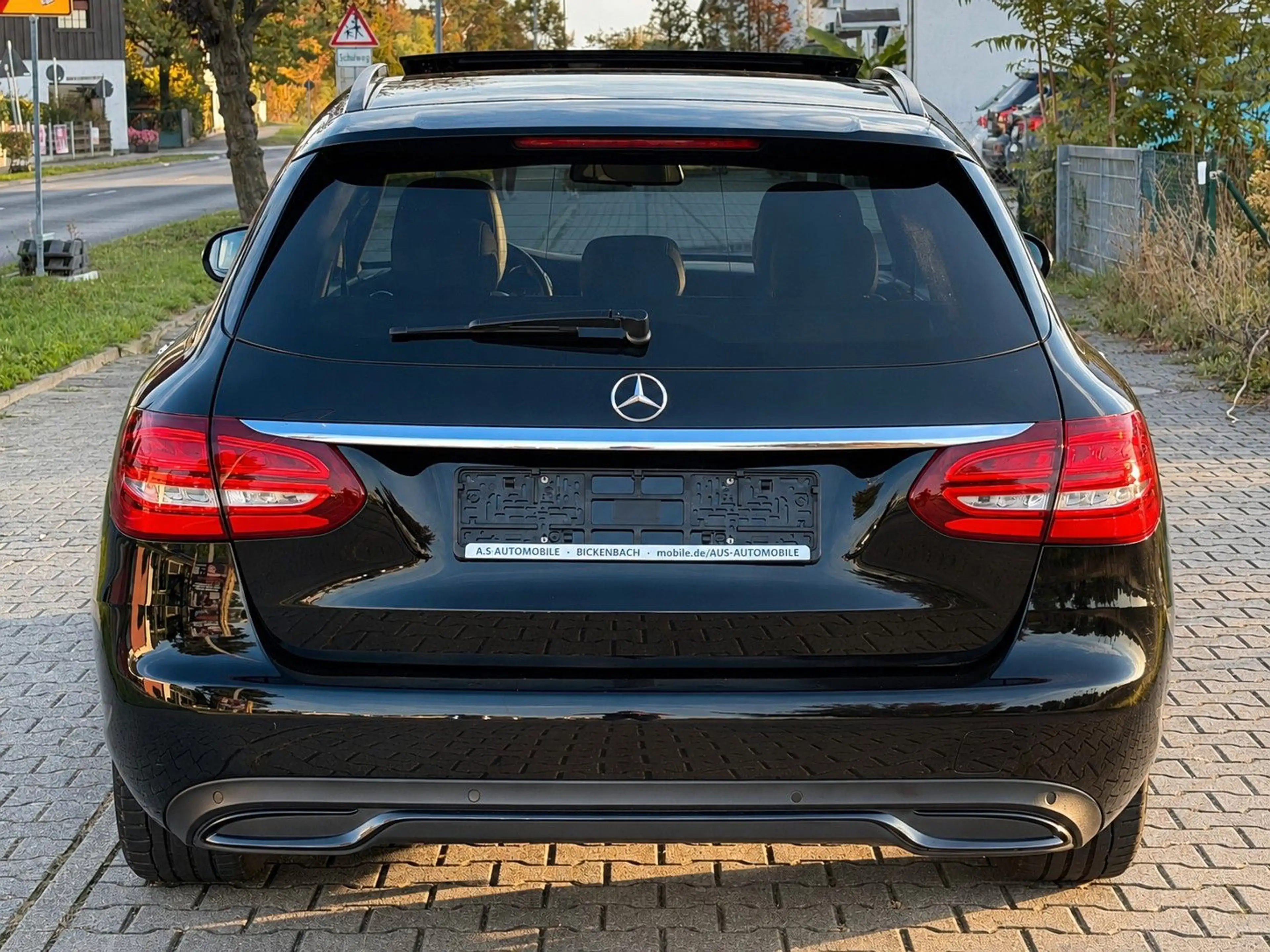 Mercedes-Benz C 220 d T Business Plus*PANO*KEYLESS*CAM*ILS* — photo 6