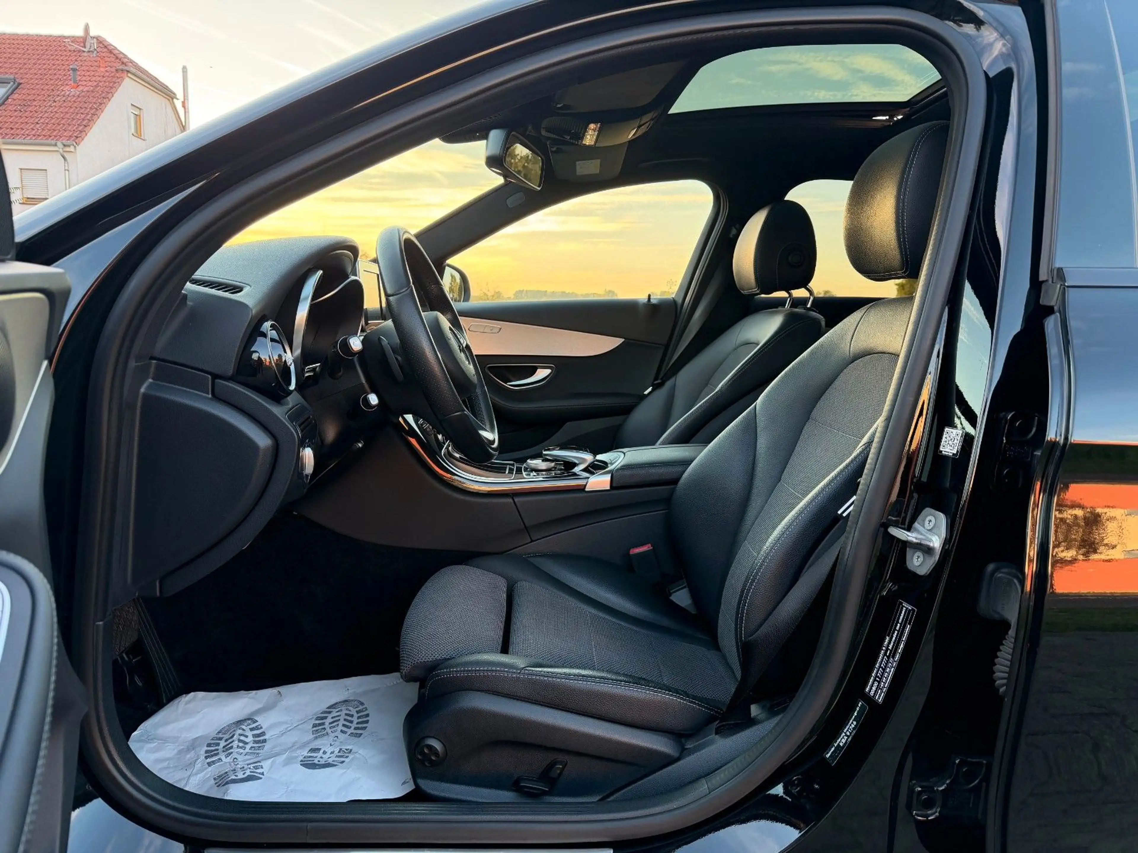 Mercedes-Benz C 220 d T Business Plus*PANO*KEYLESS*CAM*ILS* — photo 11