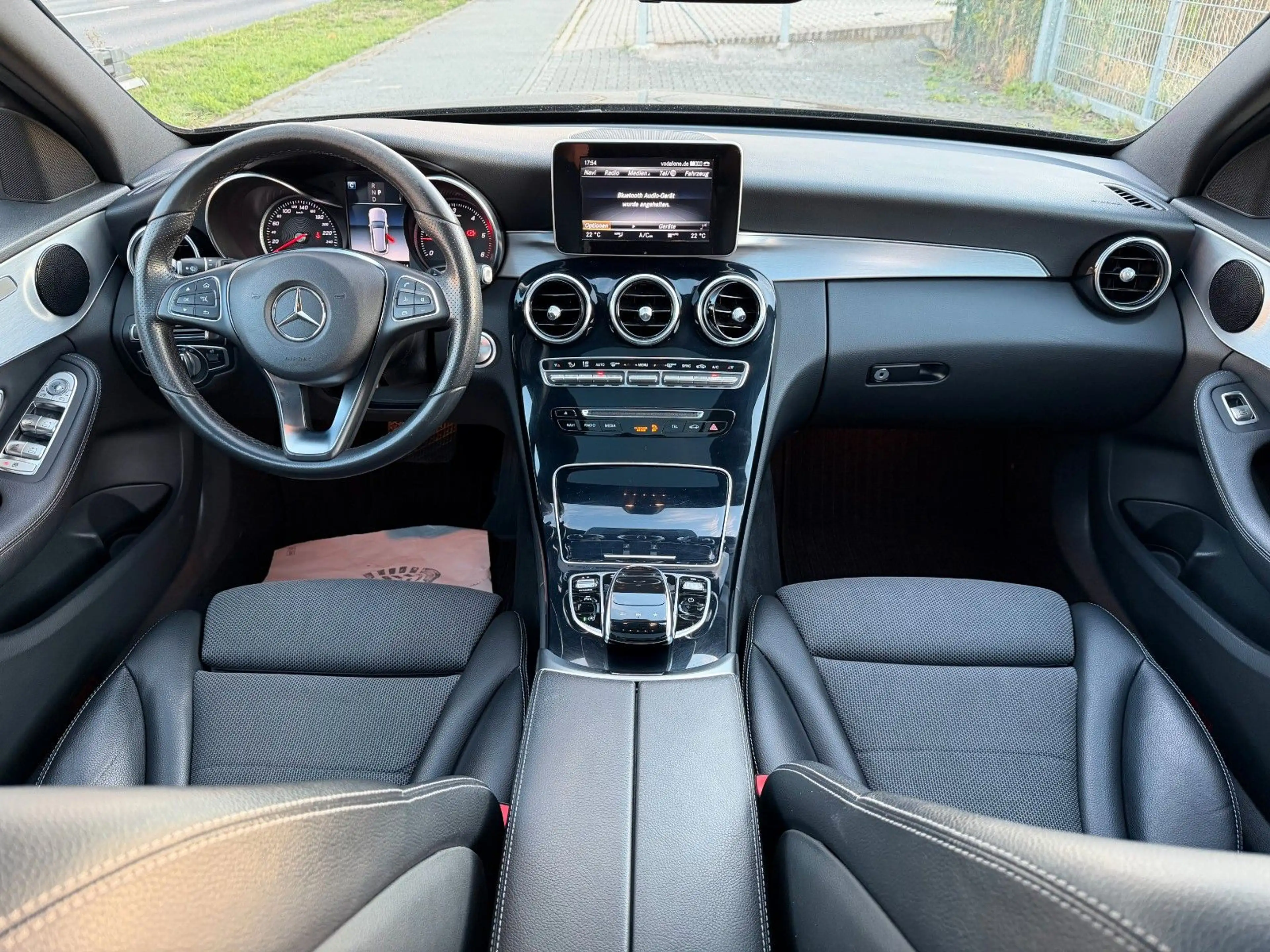 Mercedes-Benz C 220 d T Business Plus*PANO*KEYLESS*CAM*ILS* — photo 9