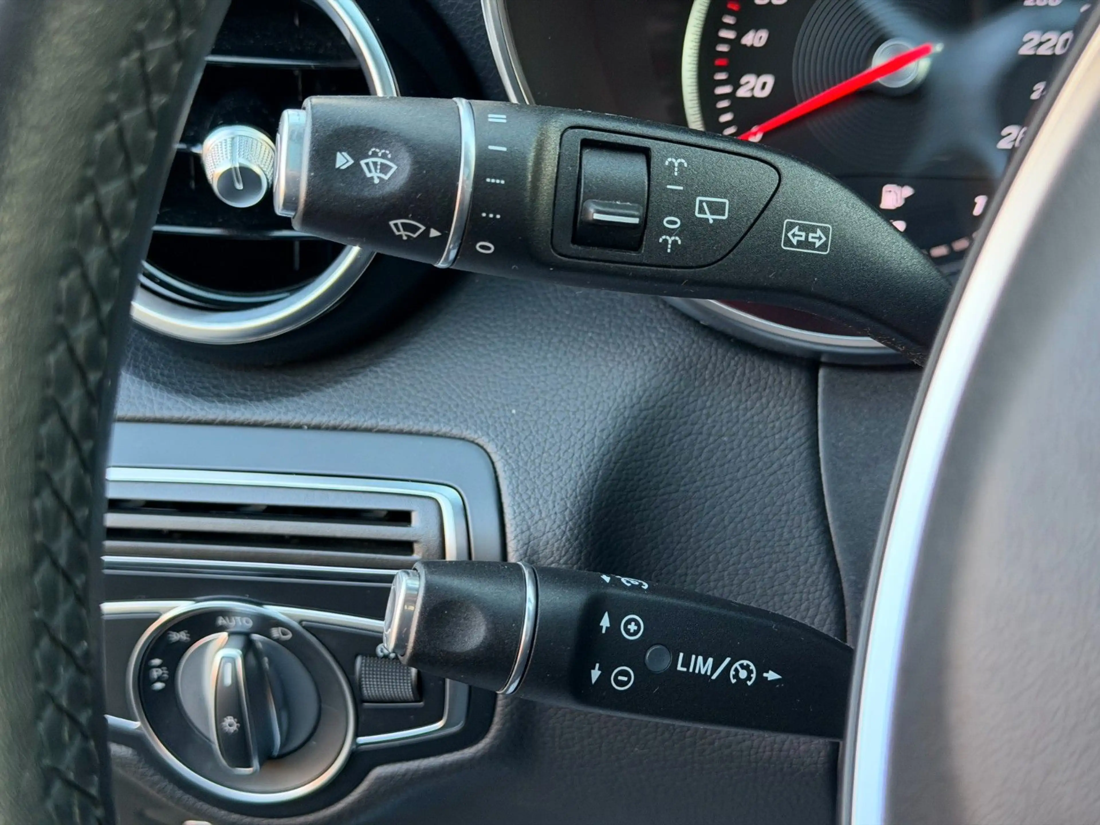 Mercedes-Benz C 220 d T Business Plus*PANO*KEYLESS*CAM*ILS* — photo 15