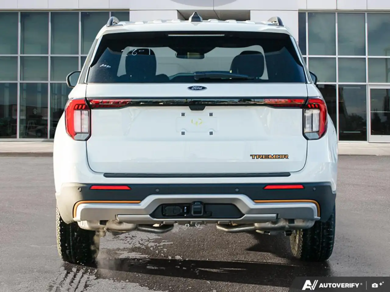 Ford Explorer снимка Ford Explorer