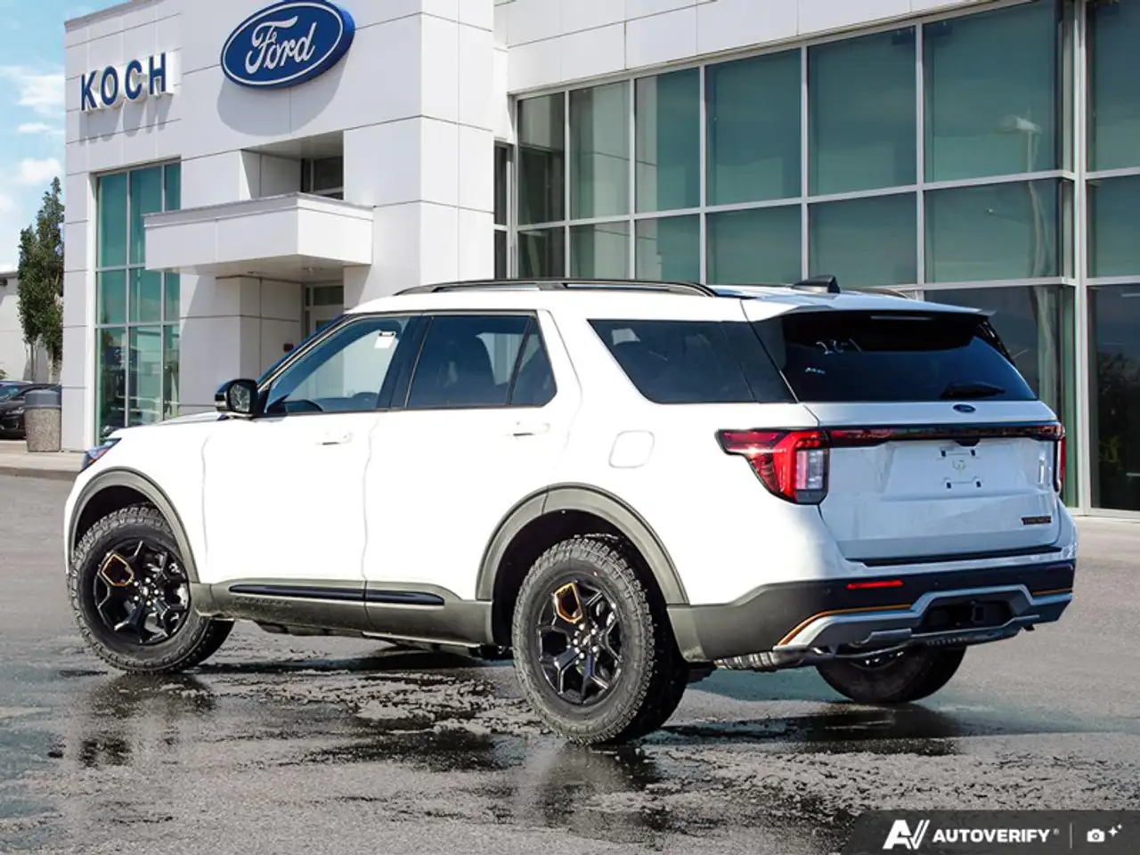 Ford Explorer снимка Ford Explorer