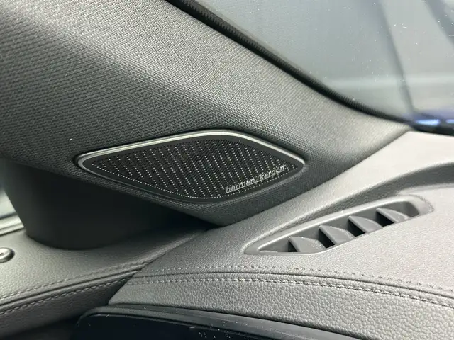Volkswagen Passat view 21