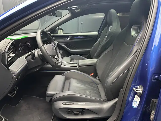 Volkswagen Passat view 15