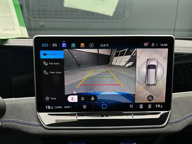 Volkswagen Passat view 24