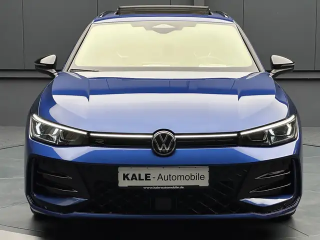 Volkswagen Passat view 8