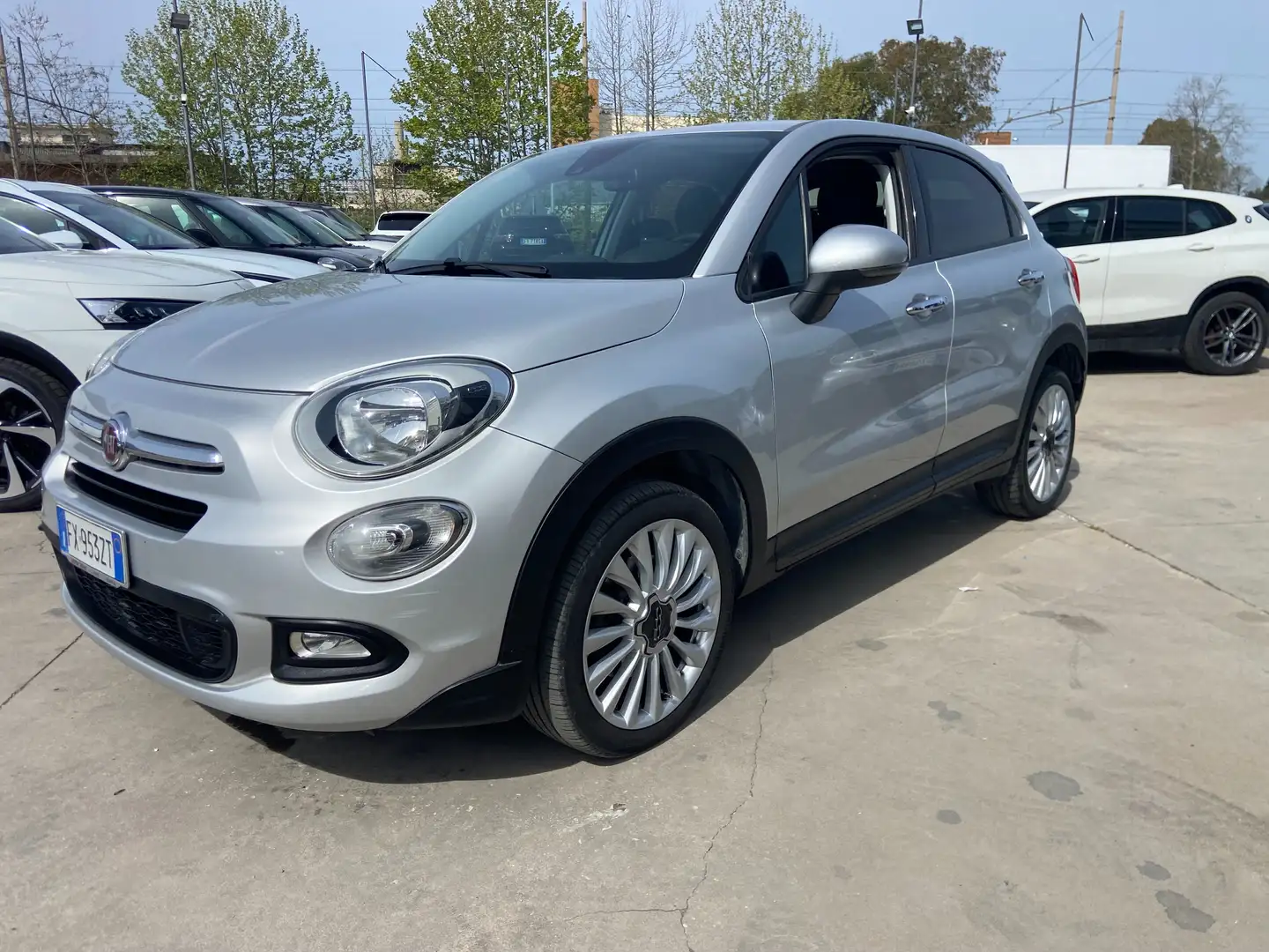 Fiat 500X 500X 1.6 mjt Lounge 4x2 120cv my18 Plateado - 1