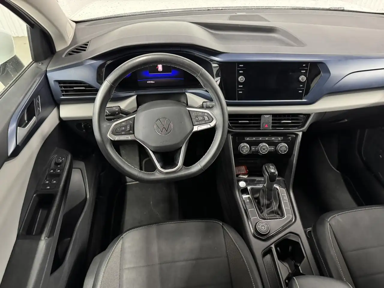 Volkswagen Taos снимка Volkswagen Taos