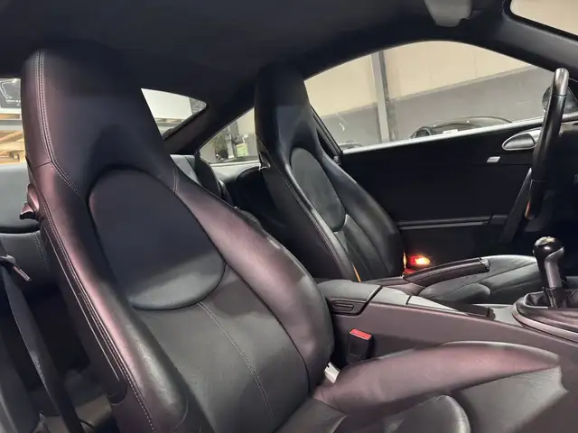 Porsche 997 view 9