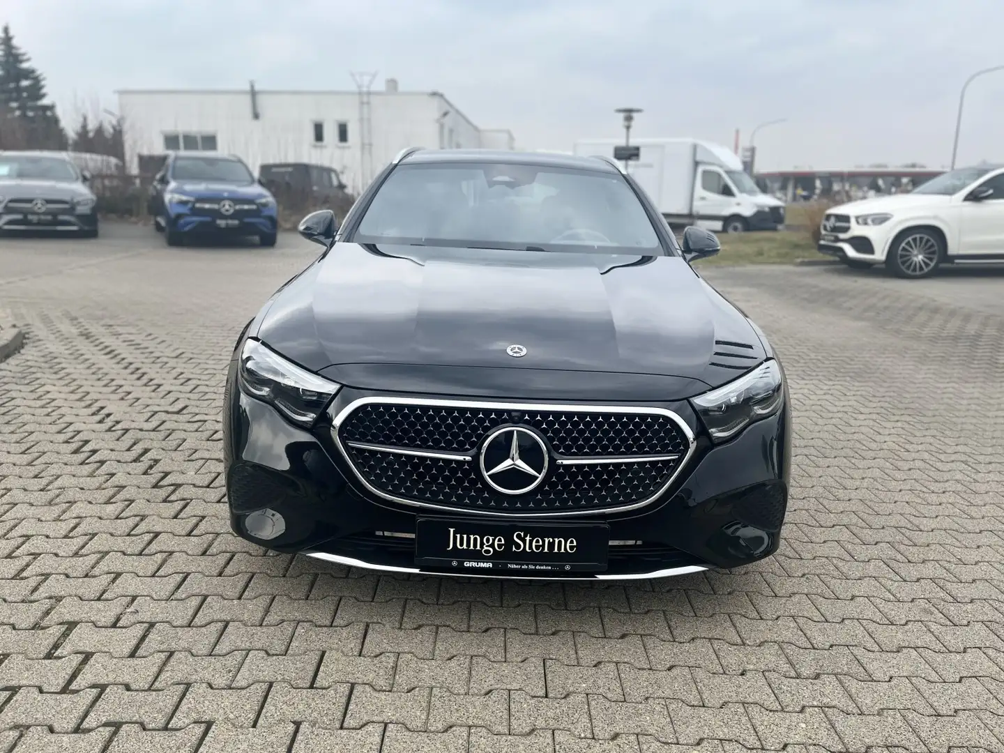 Mercedes-Benz E 450 E 450 d 4M T Avantgarde+AHK+Distronic+DigiLight+ Schwarz - 2