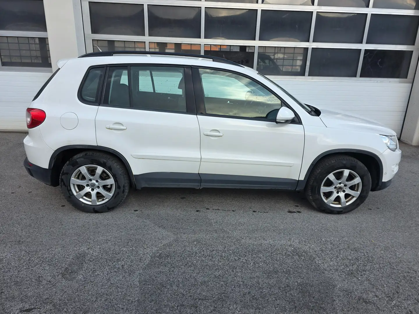 Volkswagen Tiguan Tiguan 2,0 TDI CR DPF 4Motion Sport - 2