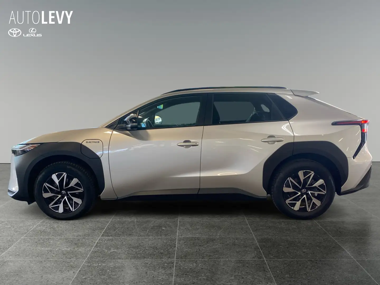 Toyota bZ4X 150kWh Teamplayer 0,00% ZINS! Srebrny - 2