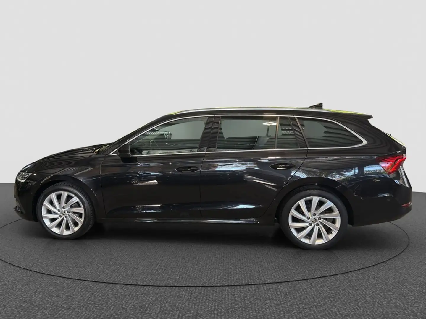 Skoda Octavia Combi 2.0 TDI DSG Style AHK / Frontscheibe heiz... Schwarz - 2