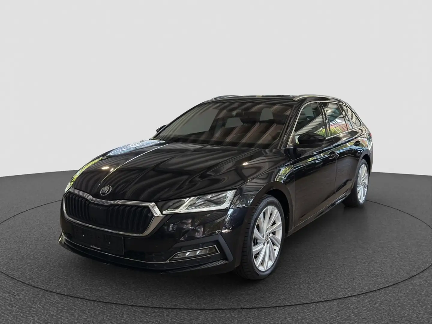 Skoda Octavia Combi 2.0 TDI DSG Style AHK / Frontscheibe heiz... Schwarz - 1