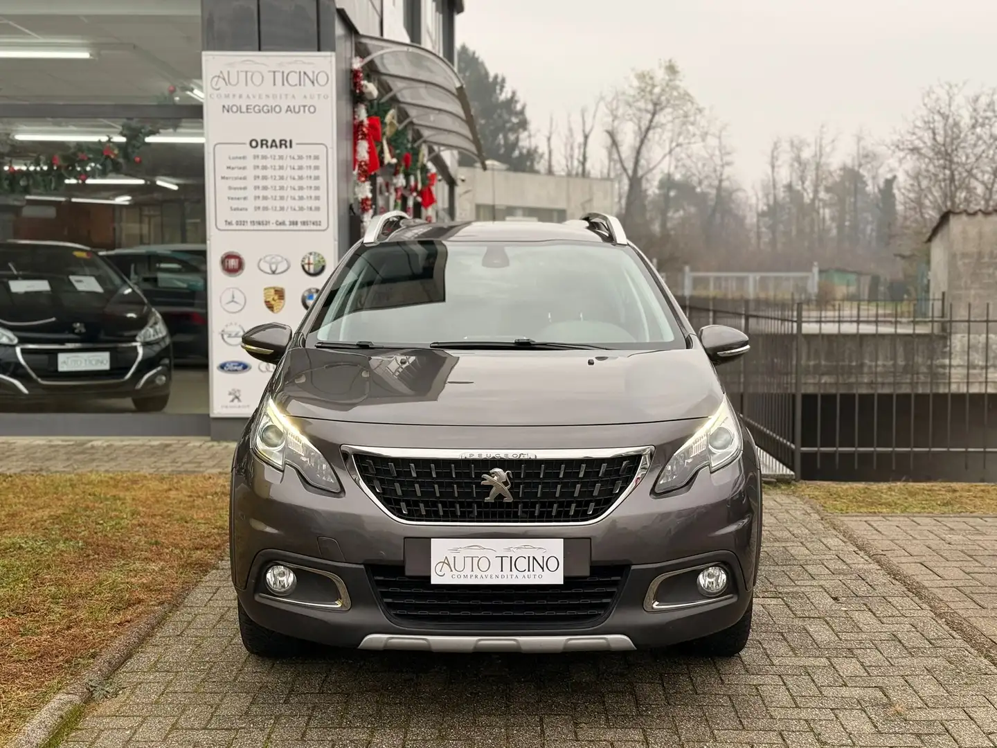 Peugeot 2008 2008 1.6 bluehdi 100cv Gris - 2