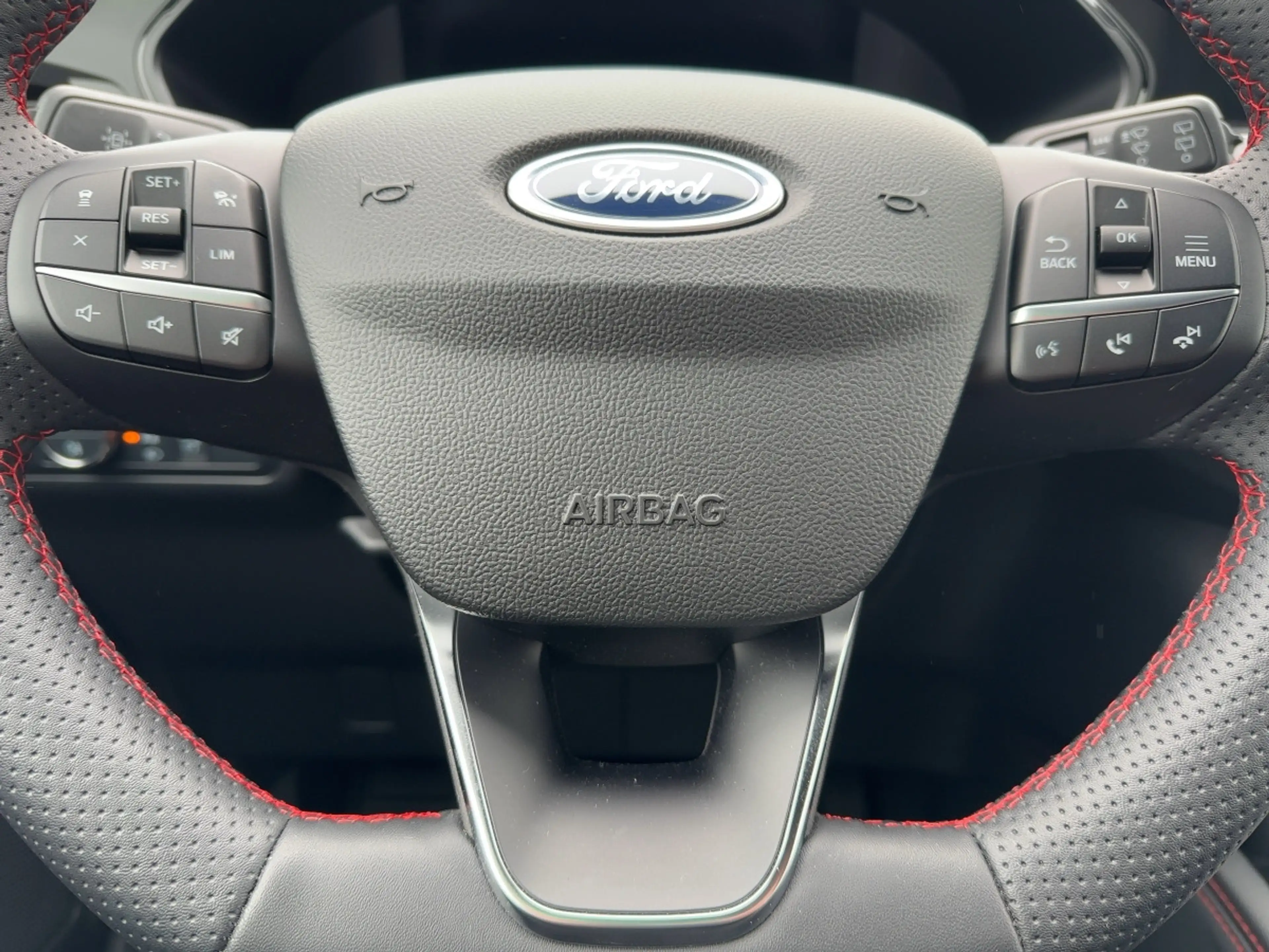 Ford Kuga ST-Line X LED+Navi+Kamera+Winterpaket — photo 10