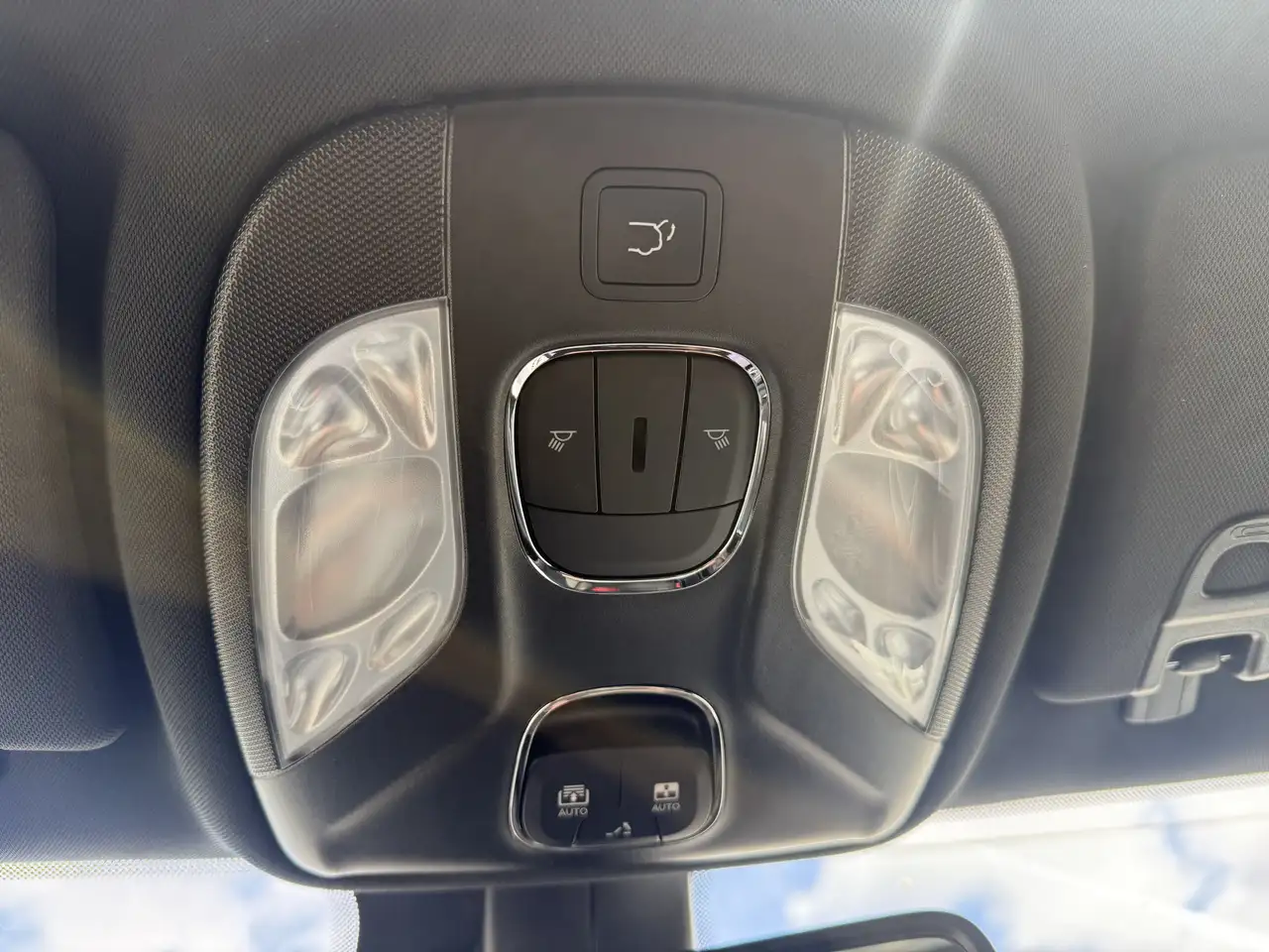 Jeep Compass снимка Jeep Compass