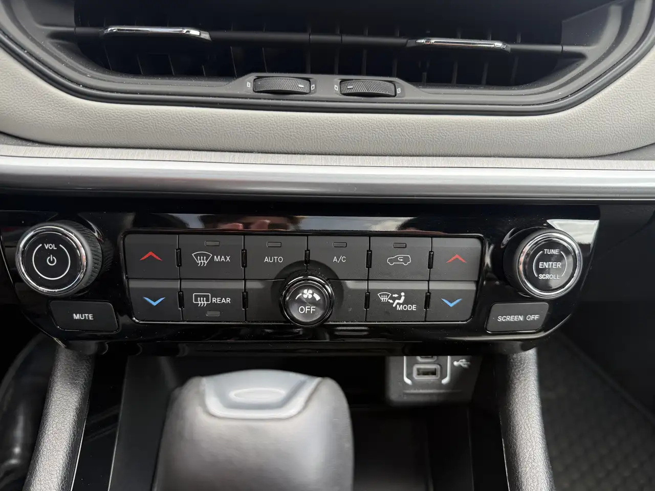 Jeep Compass снимка Jeep Compass