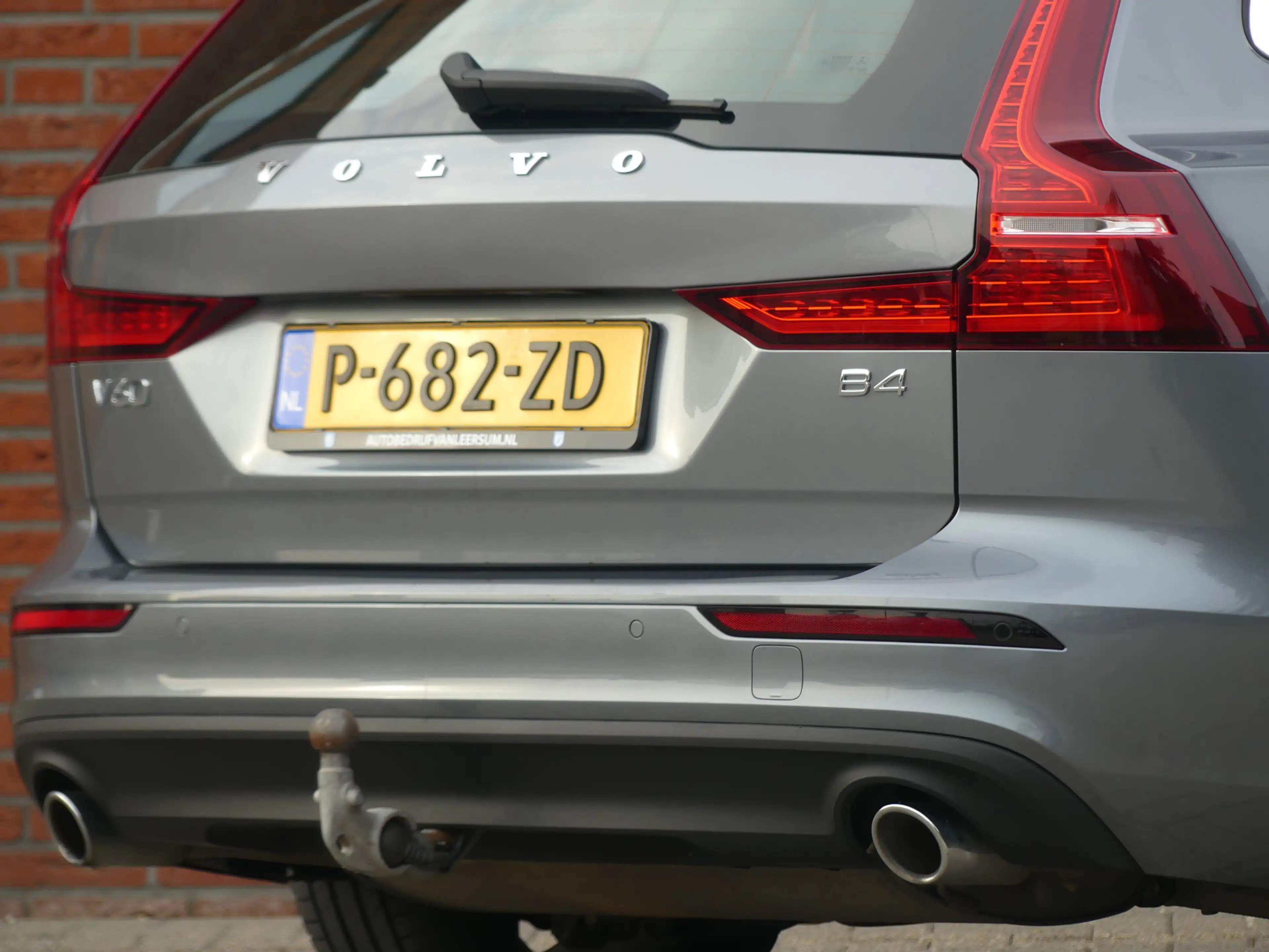 Volvo V60 2.0 B4 Momentum Trekhaak/LED/PDC/Navigatie — photo 9