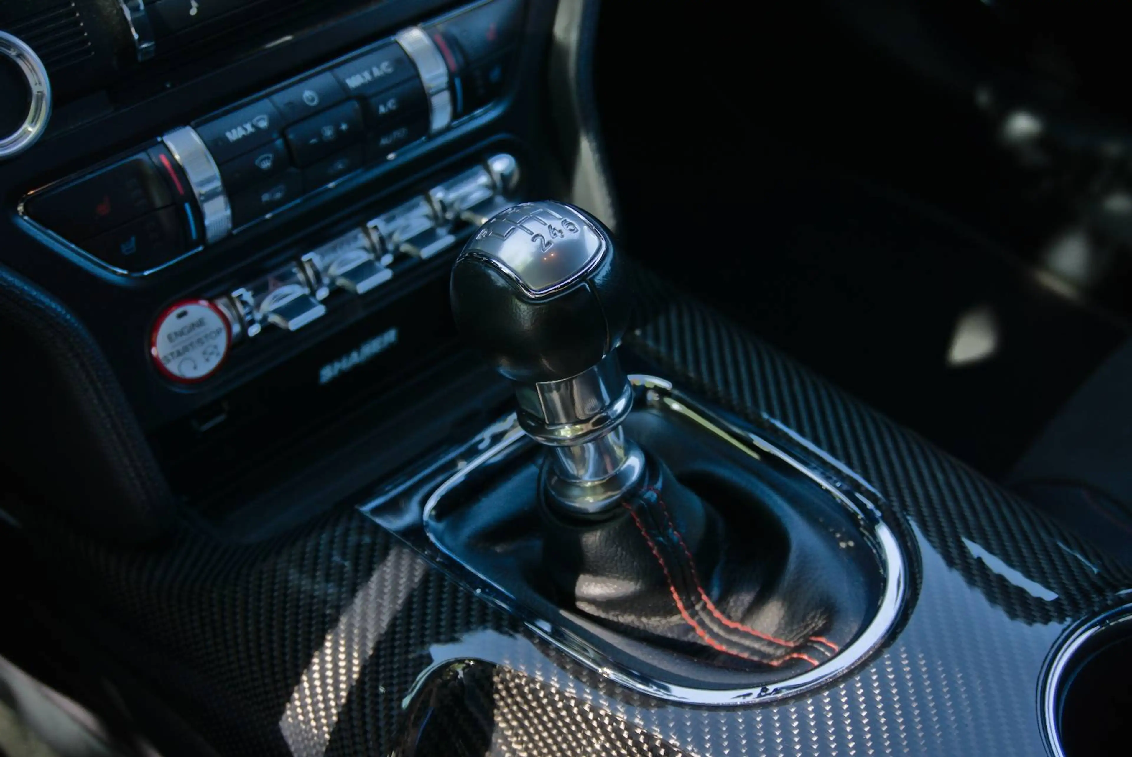 Ford Mustang Mustang 5.0 V8 GT California Special — photo 13