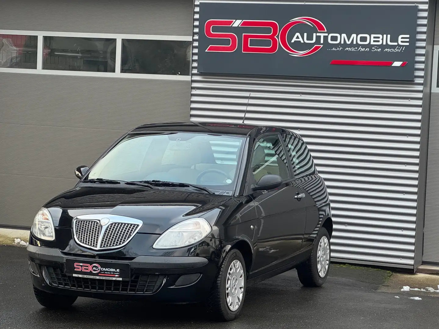 Lancia Ypsilon 1.4 16V Argento DFN Noir - 1