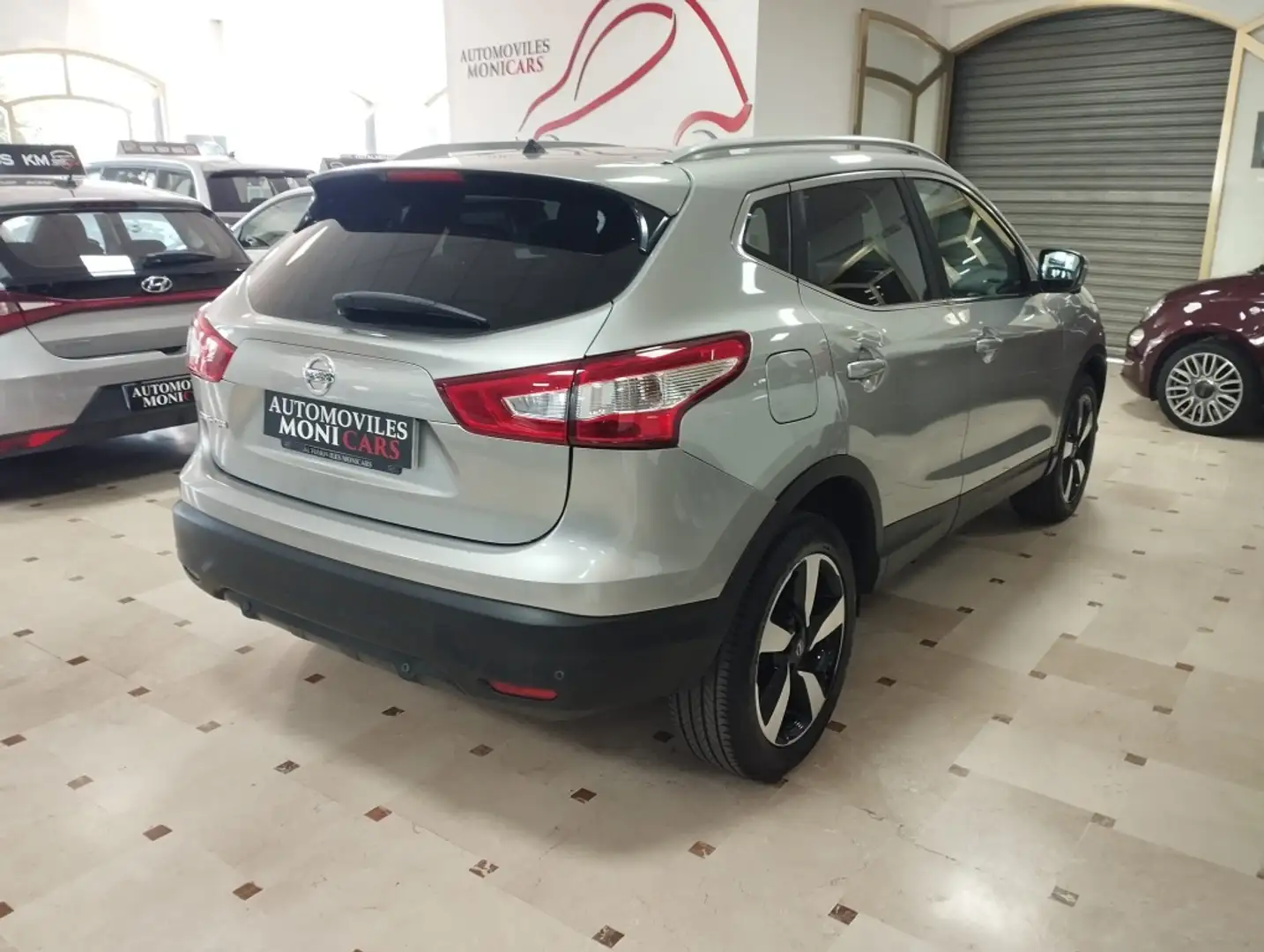 Nissan Qashqai 1.2 DIG-T Tekna 4x2 Gris - 2