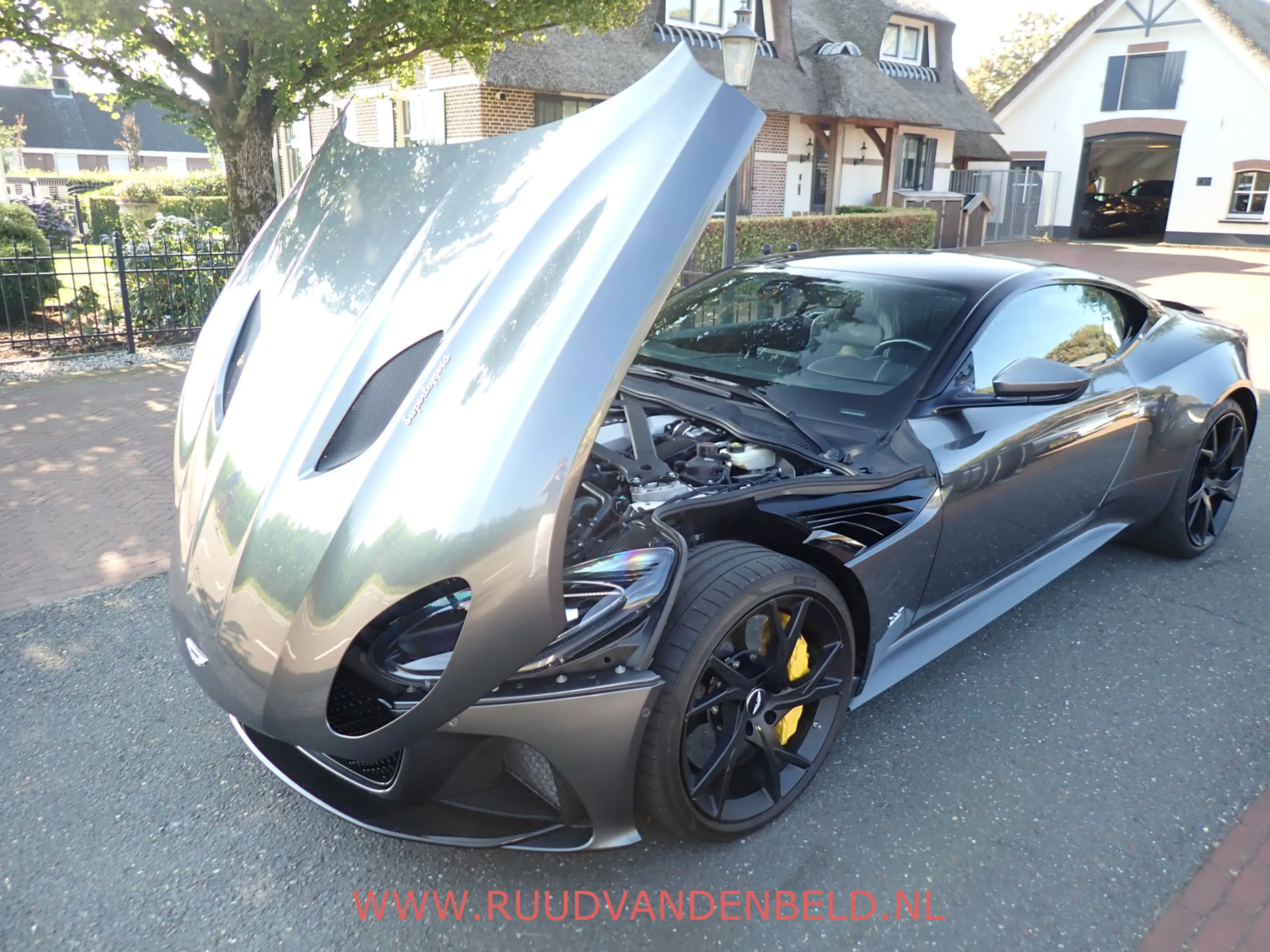 Aston Martin DBS 5.2 V12 Superleggera CERAMIC / CARBON-PAKKET — photo 41