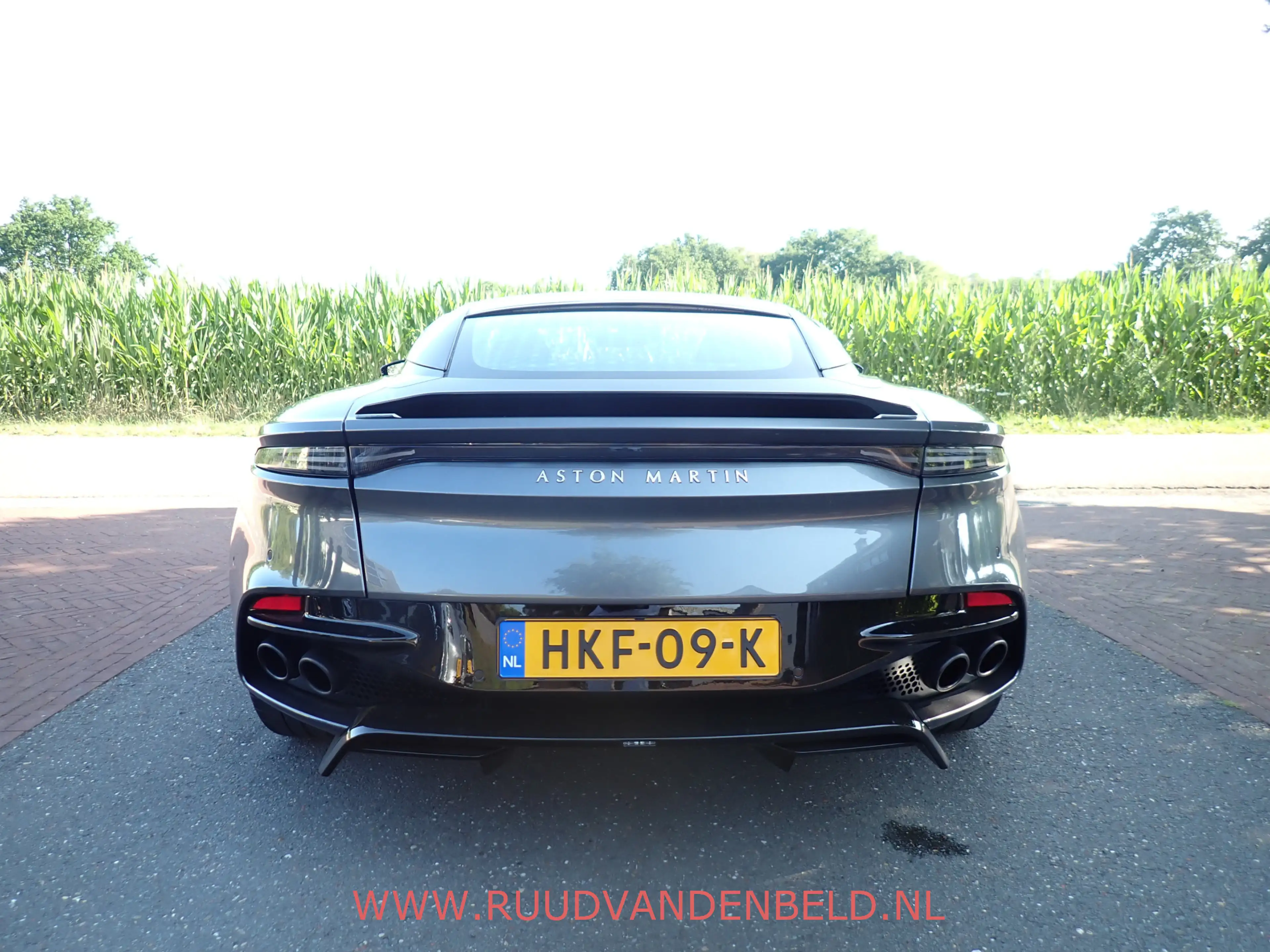 Aston Martin DBS 5.2 V12 Superleggera CERAMIC / CARBON-PAKKET — photo 42