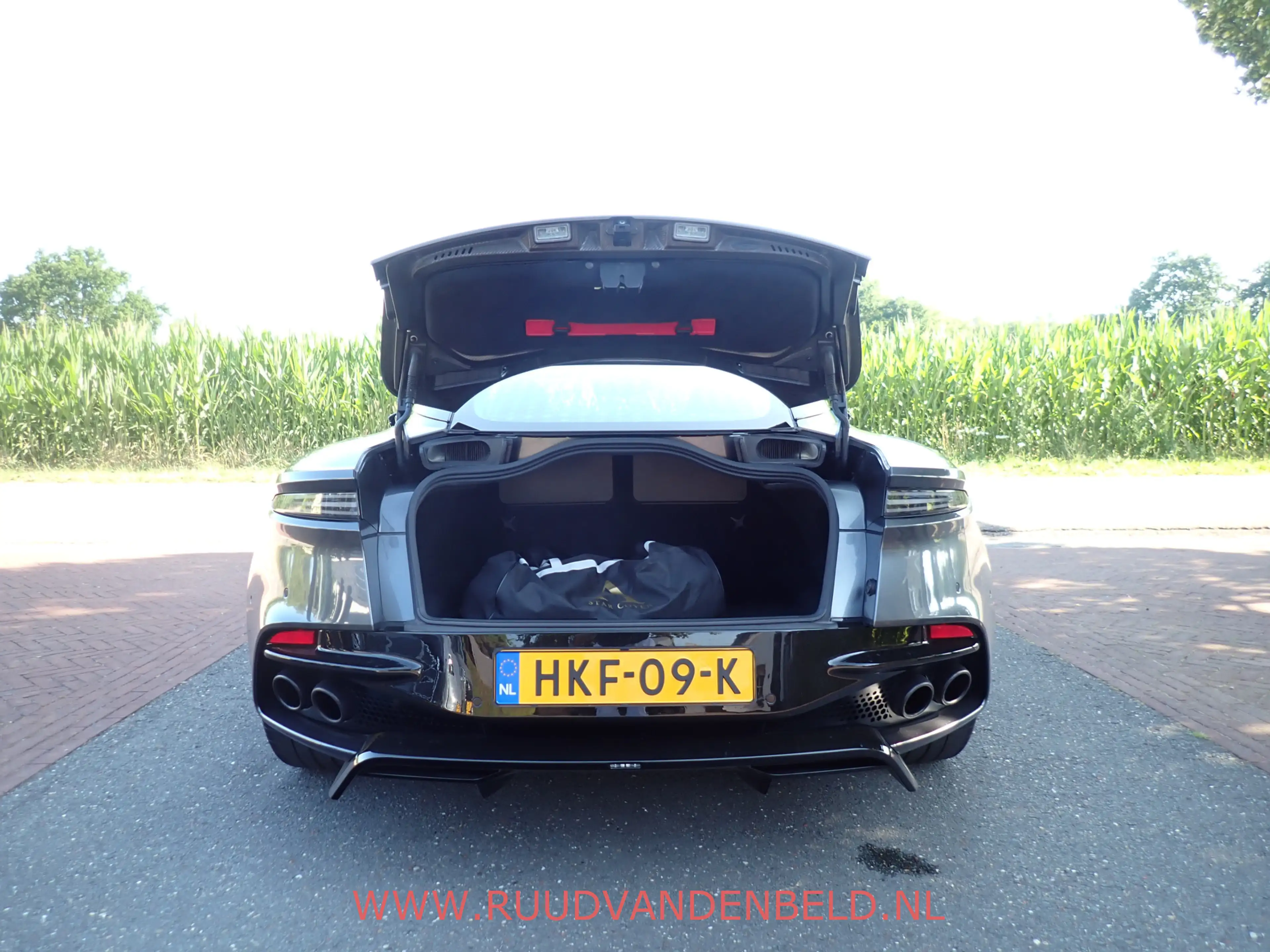 Aston Martin DBS 5.2 V12 Superleggera CERAMIC / CARBON-PAKKET — photo 43