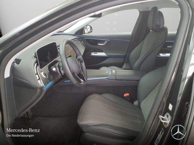 Mercedes-Benz E 300 e T Hybrid Avantgarde Fahrass 360° Distr. 9G — photo 11