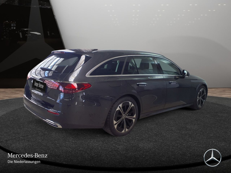 Mercedes-Benz E 300 e T Hybrid Avantgarde Fahrass 360° Distr. 9G — photo 8