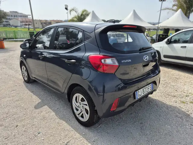 Hyundai I10 view 2