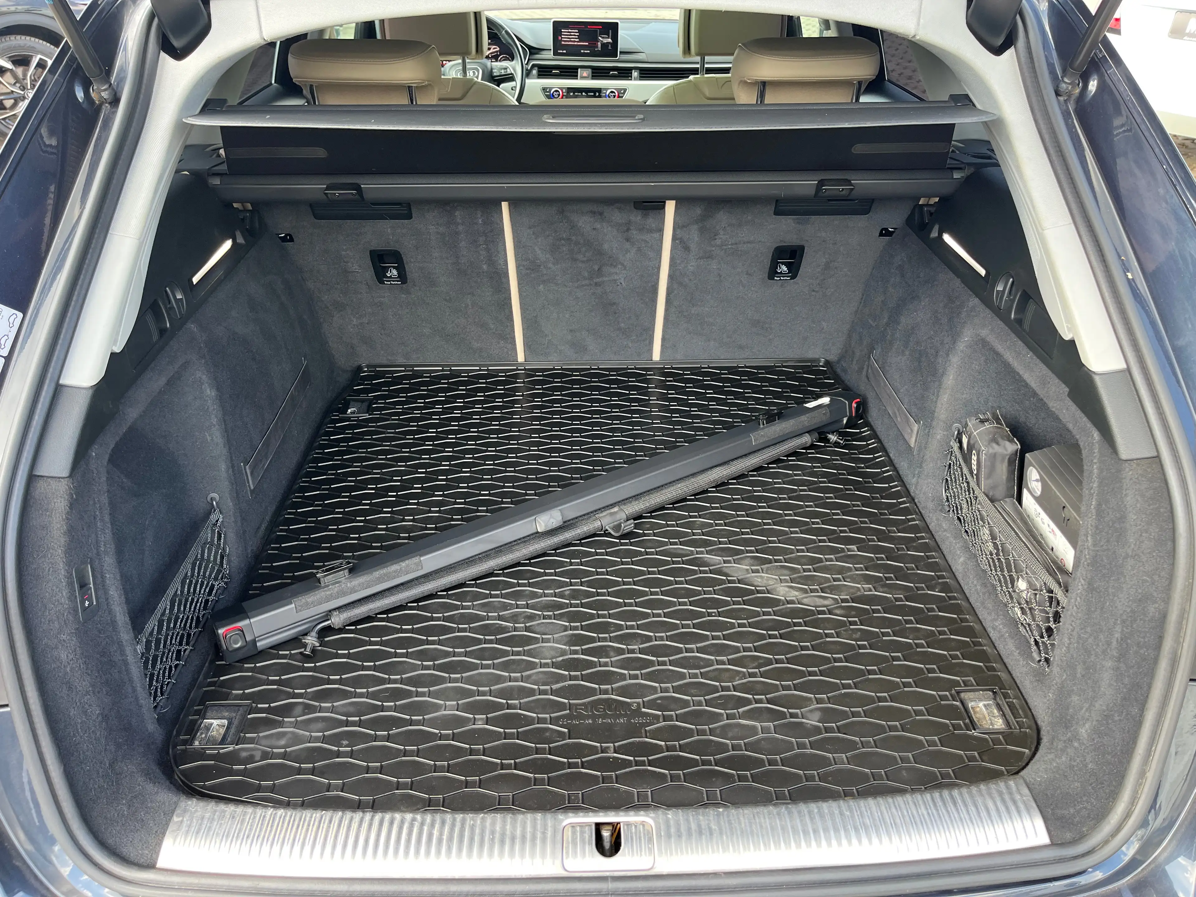 Audi A4 allroad 3,0 TDI AHK/MATRIX/4xSHZ — photo 15